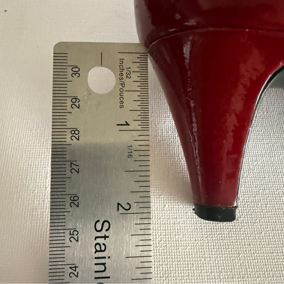 Nine West Fayther Red Patent Leather Mary Jane Heels Women's Sz 9 - Picture 10 of 11